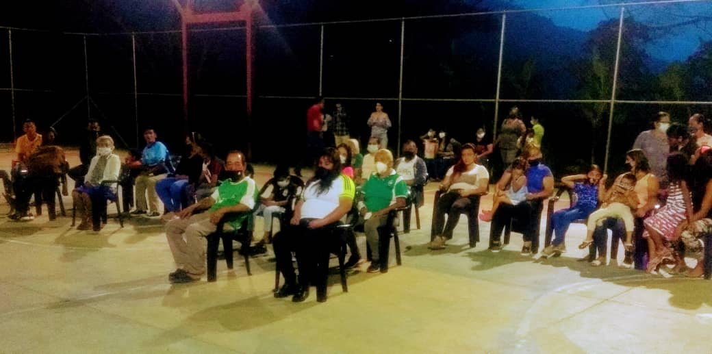 GoberMerida's tweet image. Gobierno regional garantiza a familias merideñas el derecho a la propiedad gobmerida.blogspot.com/2021/11/gobier…