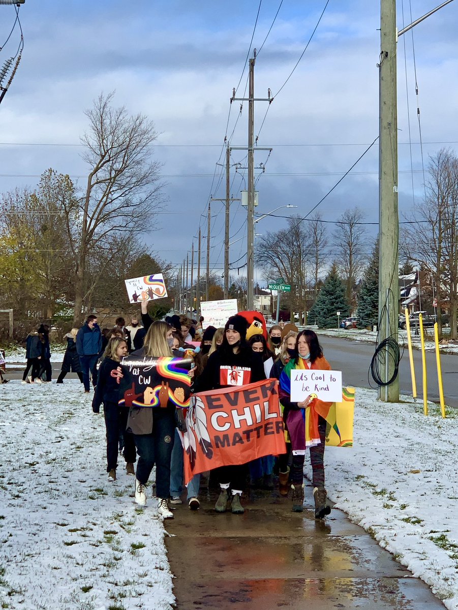 BallantyneCW's tweet photo. One of the many gifts of being a teacher is seeing the enthusiasm, creativity & unbridled joy in the eyes of teenagers.
There is no greater honour than to witness their growth as leaders, as they become anchored in their own voice.
❤️🧡💛💚💙💜🖤🤍🤎
#UnityMarch #CWDHS @ugdsb https://t.co/is4kzXPI6W