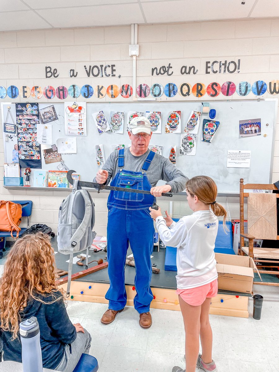ksmithin5th's tweet photo. Today my dad came and taught my class all about sharecropping and even brought some fun tools! So cool! @vhcschools #vhcs https://t.co/FpCDsmNOeX