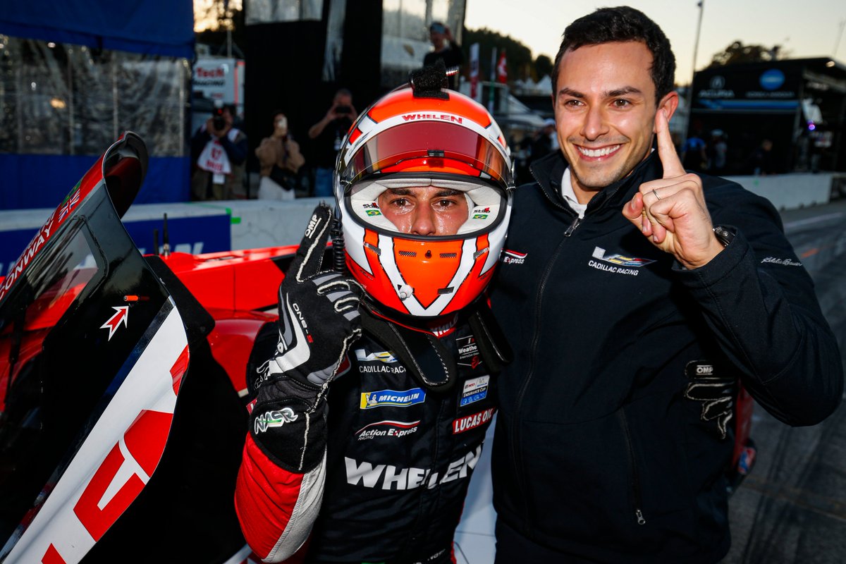 IMSA's tweet image. 🚨RETWEET TO WIN!🚨
 
Retweet this post by Monday, November 22 for your chance to win a @MotulUSA flag autographed by the @motul Pole Award winners from @RoadAtlanta
 
Good luck!
 
#IMSA