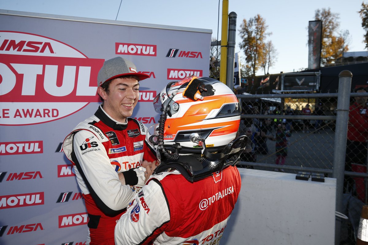 IMSA's tweet image. 🚨RETWEET TO WIN!🚨
 
Retweet this post by Monday, November 22 for your chance to win a @MotulUSA flag autographed by the @motul Pole Award winners from @RoadAtlanta
 
Good luck!
 
#IMSA