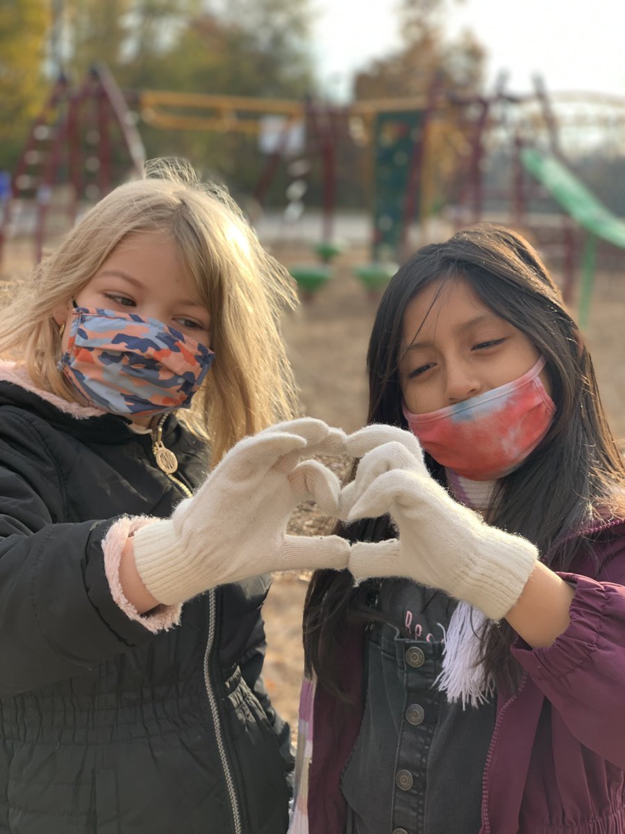 Happy Friday!  

"Spread love everywhere you go.  Let no one ever come to you without leaving happier." - Mother Teresa 

#WarwickChildCare #childcare #schoolage #GreatValley #Malvern #Frazer #ChesterCounty #KeystoneStars #spreadlove #quotes #quotestoliveby #MotherTeresa #bekind
