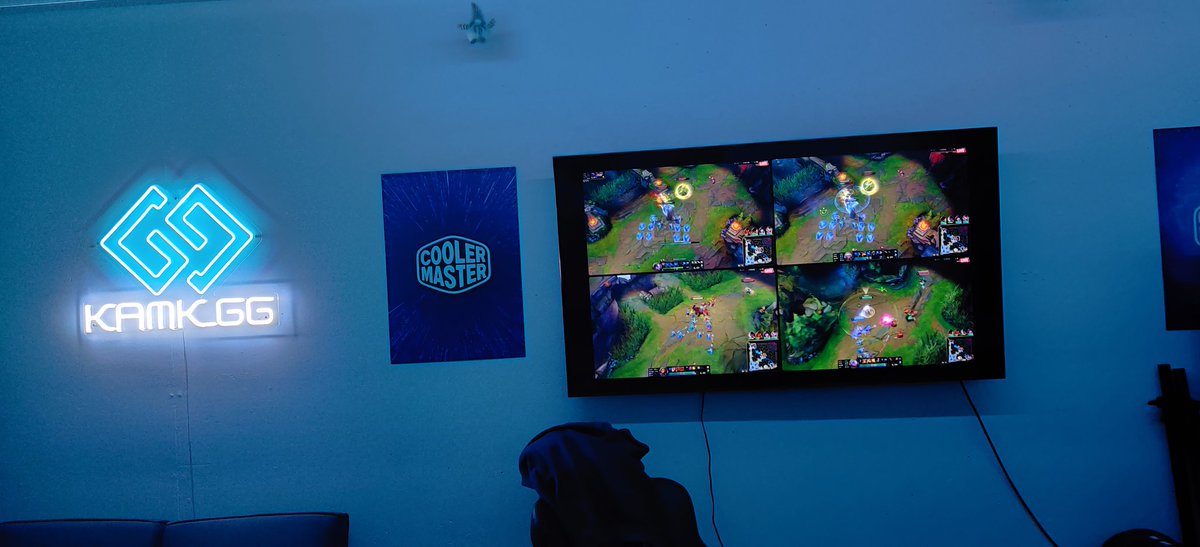 KAMK.GG tweet media