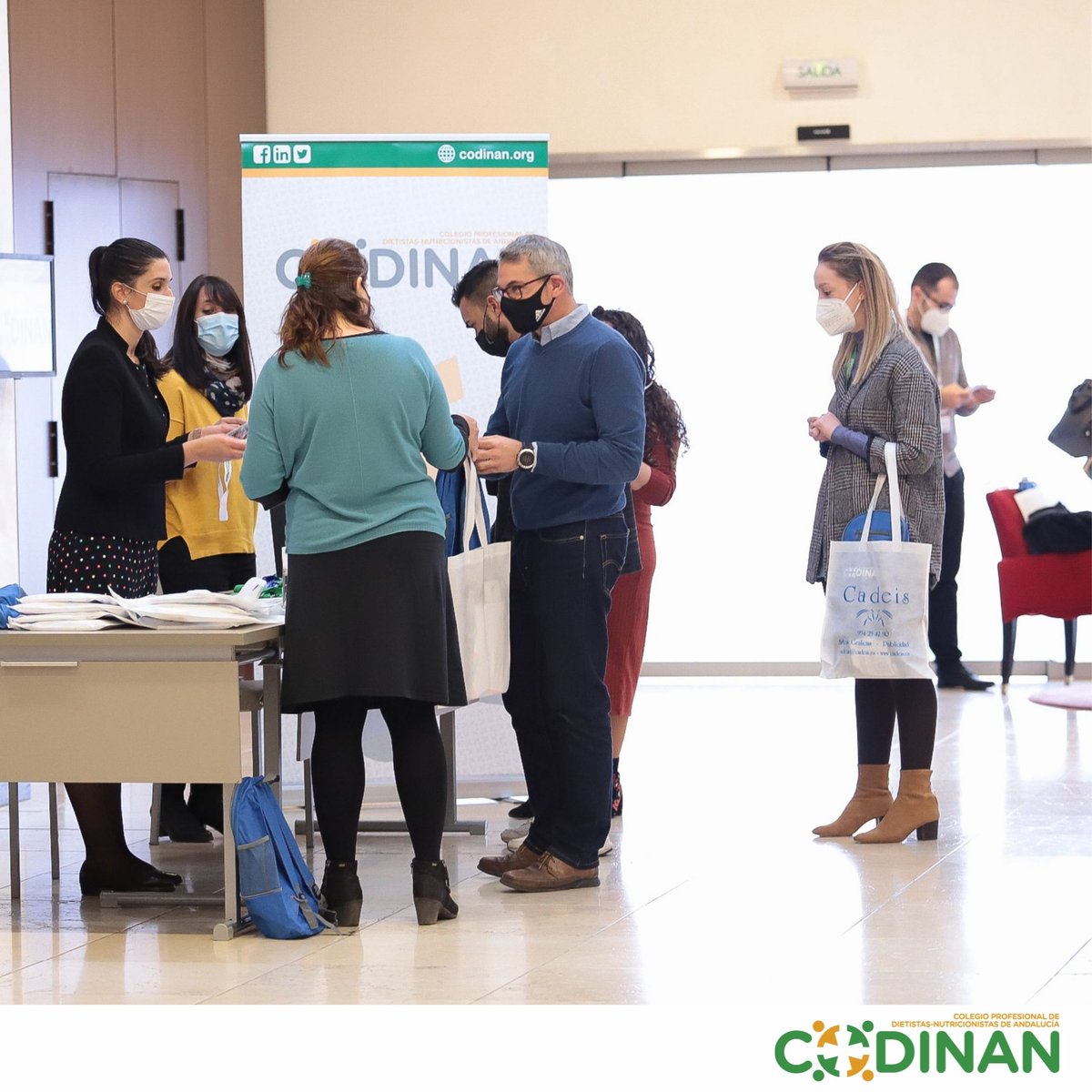 DN_Andalucia's tweet photo. Ya ha arrancando el primer día de las Jornadas de Nutrición #CODINAN2021.
Os dejamos algunas imágenes del día de hoy. Gracias a todos los asistentes.  👏🔝 https://t.co/FiewSCNBIw
