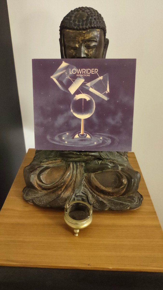 Dazou666's tweet photo. #NowPlaying #highlight2020 #stoner
Lowrider - Refractions https://t.co/jgsv0NEbPa