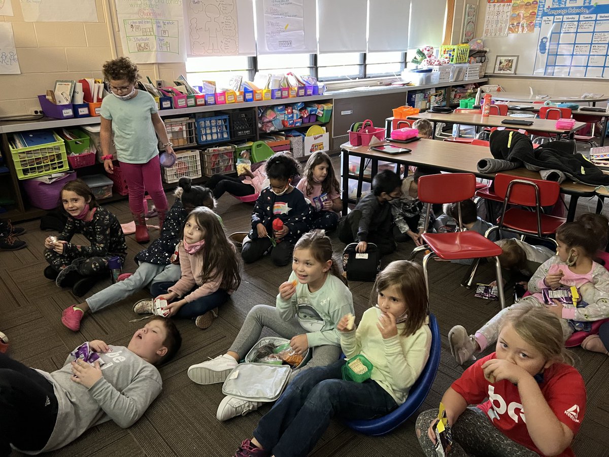 Mrs. Carmona tweet media