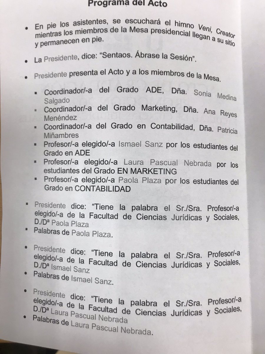 sanz_ismael's tweet photo. Una ilusión que los alumnos de ADE de Móstoles me hayan elegido para su graduación esta tarde. Es de los momentos más bonitos en la carrera docente. Muchísimas gracias!! https://t.co/fDtzvBgbEu