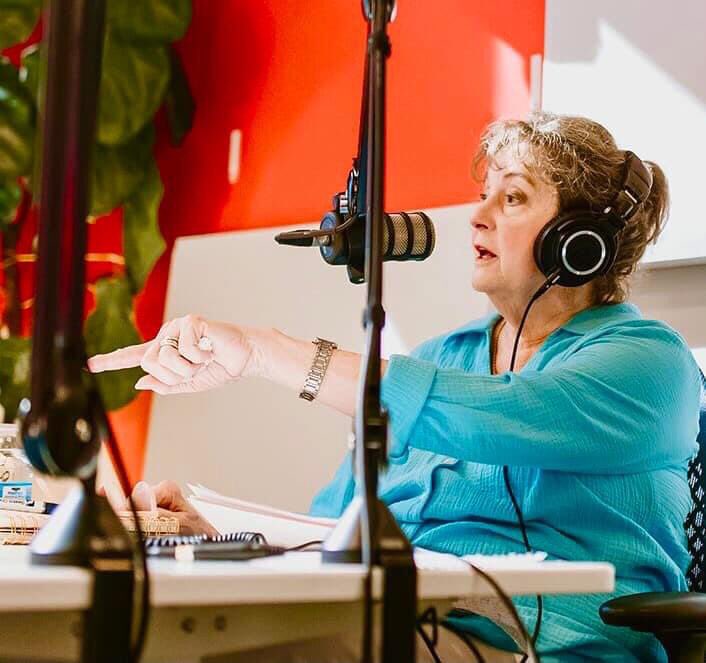 Beautiful people in a beautiful studio ☀️