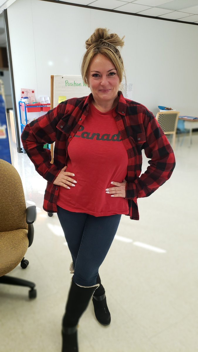DunrankinPS's tweet photo. More beautiful pictures from our Cultural Dress Day on Friday November 19th, 2021. https://t.co/8hbOn7p7Cr