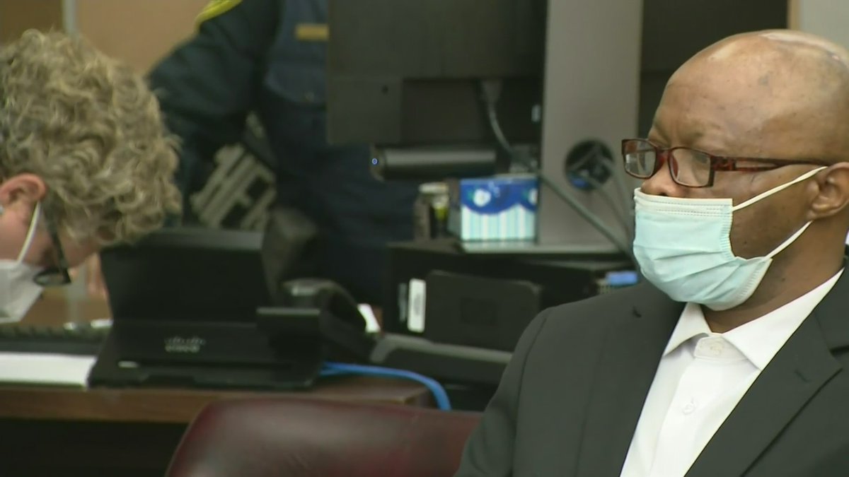 CBSNewsTexas's tweet photo. #BREAKING - “We are hopelessly deadlocked” reads a new note from the jury in the Billy Chemirmir trial.  Defense Moves For Mistrial and Judge denies motion. Court now trying to decide next steps. WATCH https://t.co/EgnEEug7Hc https://t.co/YWuOeJzxRT