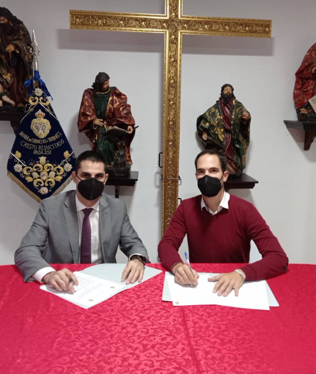 ⚫🟢 MIÉRCOLES SANTO 2022 🟢⚫

Nos complace anunciar el acuerdo alcanzado con la señera <a href="/HdadDescendBjoz/">Descendimiento Badajoz</a> para acompañar en la noche del Miércoles Santo de 2022 al Santísimo Cristo del Descendimiento y María Santísima de la Piedad.