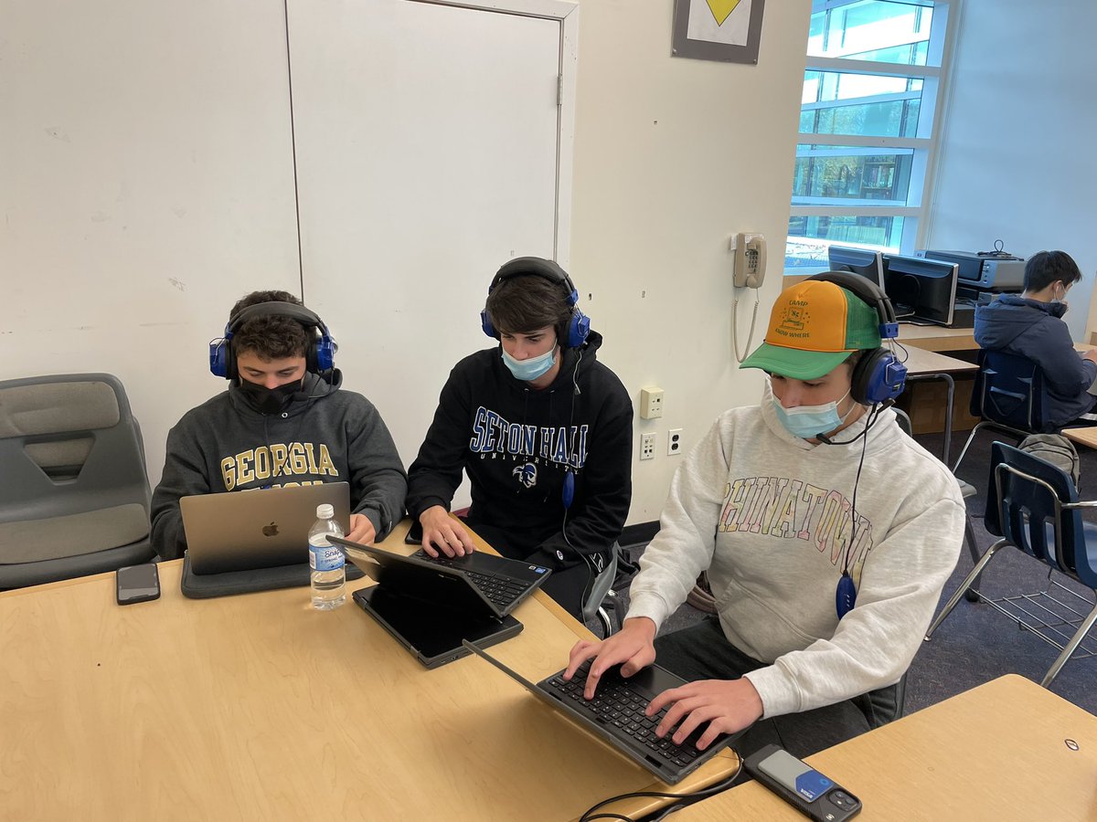 EWSDBusiness's tweet photo. Wheatley’s VE class participates in the Long Island Trade Show with their company, Campus Crates! @EWSDMath @WheatleySchool #ewlearns #virtualenterprise https://t.co/zFMV89Bljp