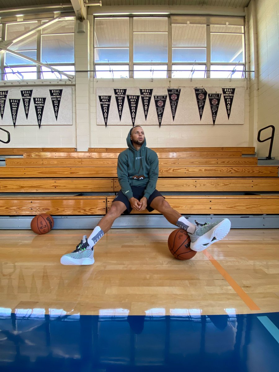 StephenCurry30's tweet photo. ✌🏽 years in the making... #curry9 is here, couldn't be more proud of what the #CurryBrand team cooked up since that first convo on the new warp tech. Finely tuned tools to keep leveling up the on-court craft. 📈 Throwback to our first look at the 9s in July. Let's get it!! https://t.co/rvA76GmTaM