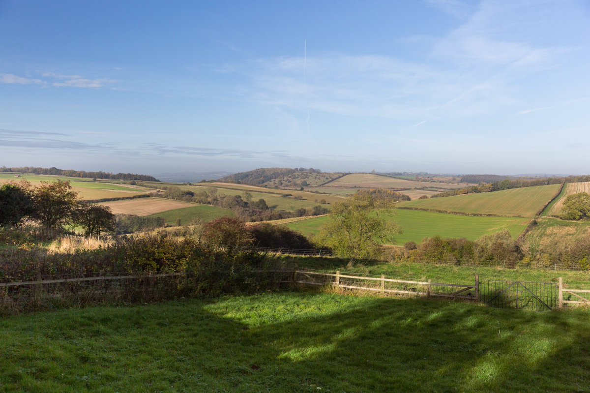 This superb 5 bedrooom country residence with uninterrupted views across the beautiful Howardian Hills in the North Yorkshire village of Bulmer has attracted a lot of attention. Currently on the market at a guide price of £900,000. #locationlocationlocation #york #castlehoward