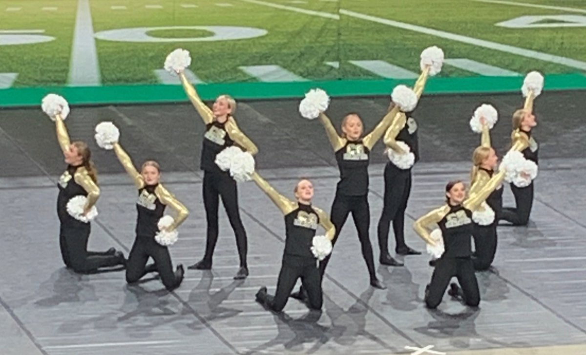 CGroveBraves's tweet photo. Our Bravettes completed the preliminary round with a fantastic “Performance” routine! We await the announcement of the KSHSAA 1-2-3A finalists. https://t.co/Ubn94WVZ8P