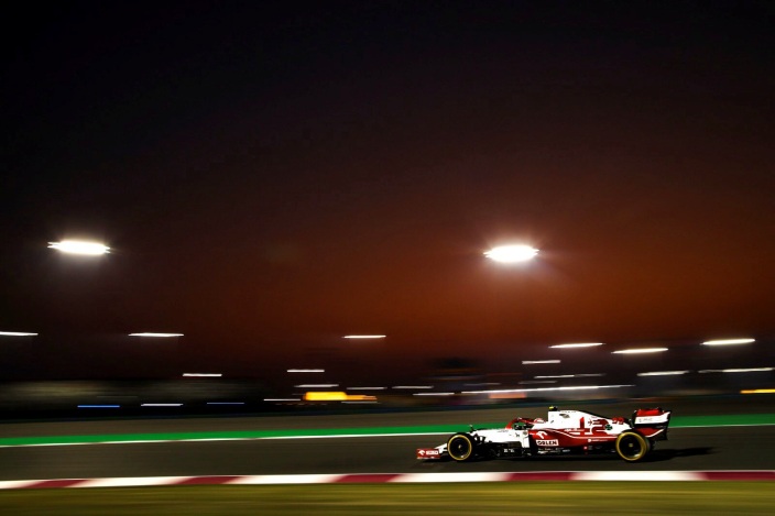 #F1 #QatarGP | Viernes en Qatar – Alfa Romeo, satisfechos pese a los tiempos mediocres

➡️ bit.ly/3kSg5bv
