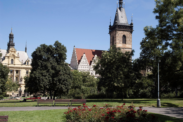 RunOurWorld's tweet photo. #Prague is maybe Europe's most stunning medieval city. And here's a #running route to take you past all the most amazing sights: the old town, the new town and along the Vltava River. https://t.co/u9XC64HKOl #travel #fitness https://t.co/ZljQ3U8PcK