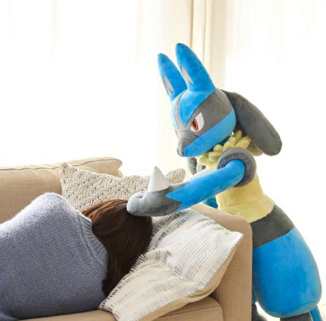 pastelstarstuff's tweet photo. HELP WHY ARE THESE REAL OFFICIAL PROMO PICS FOR THE LIFE SIZED LUCARIO PLUSH AJDGAIAHDKHDH https://t.co/HeVhDOyGtW