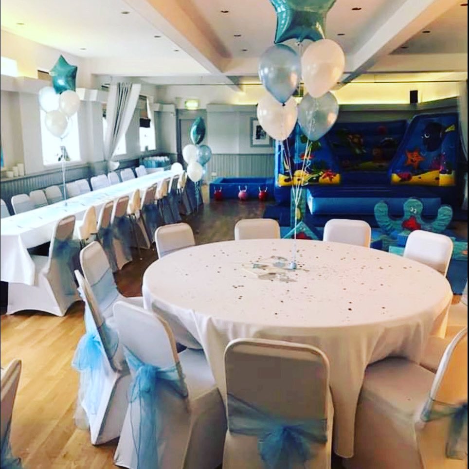 Half_wayHouse's tweet photo. Looking to host your little ones birthday party? Our Herongate function Suite with its own private entrance, bar and restrooms is the perfect venue 
#partyvenue #functionsuite #thehalfway #halfwayhouse #brentwood #essex #childrensparty https://t.co/fvzpFWlGz3