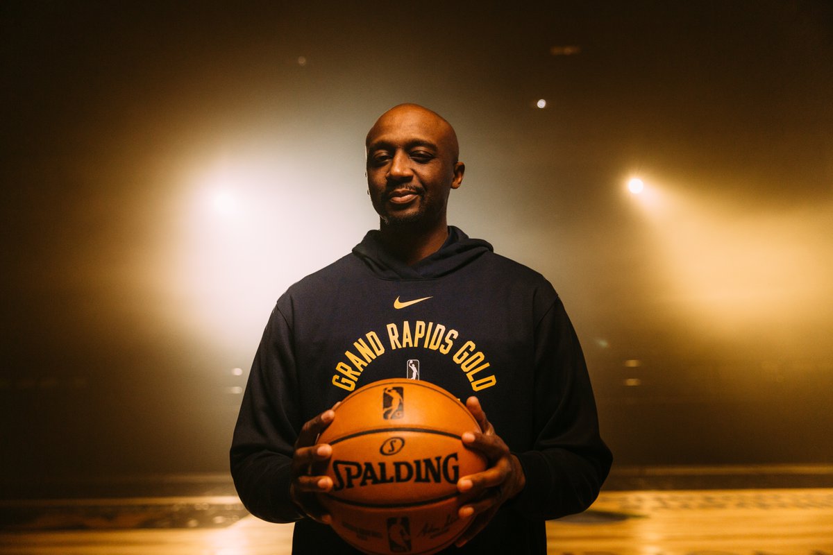 NBAGrandRapids's tweet photo. 🔥🔥🔥

Watch them light up our home openers on Tuesday, November 23 and Wednesday, November 24. 

@StephensonLance 
@jasonterry31 
@NStauskas11 
 
https://t.co/3T2QKgLfAo
#MileHighBasketball x #elevateGR 
📷 : @RhinoKzoo https://t.co/IXEV3VwlpH