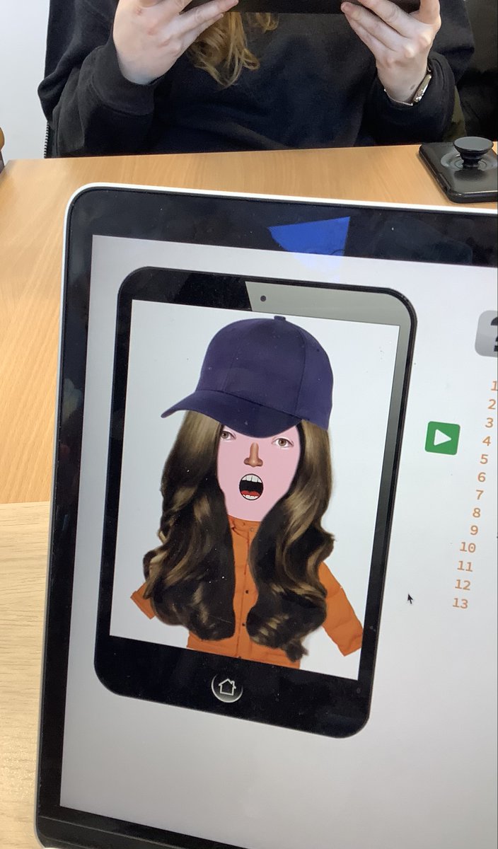 yotadimitriadi's tweet photo. Here are some of the #ioeportraits that we did with our finalists BAEd students @UniRdg_IoE to discuss Computational Thinking, algorithms, sequence & the importance of spelling in text-based programming.TY to @PiggottCS for introducing me to #bitsbox 1/2 https://t.co/oHQLt2cQ7J