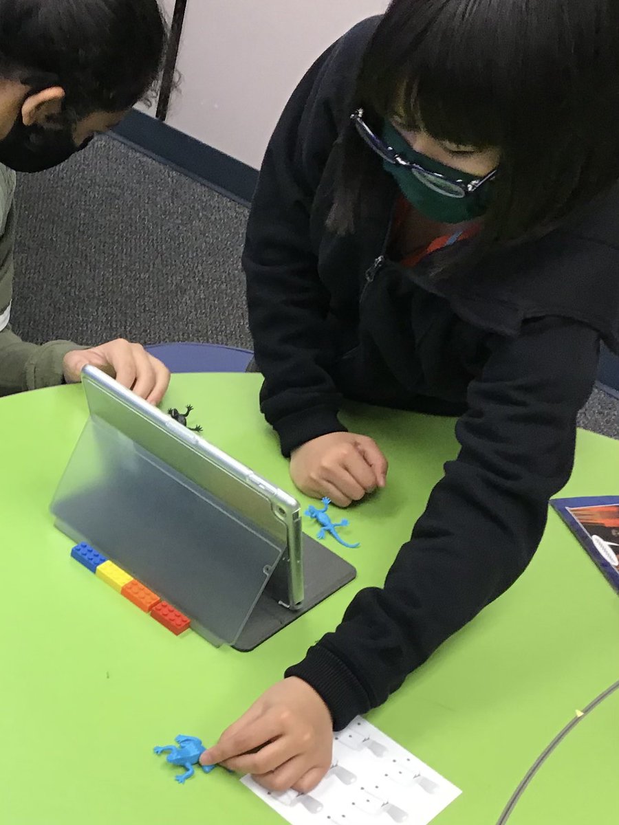 That sweet spot in the maker process where the students know what they’re doing, they’re engaged, and they’re immersed. Soon there will be problems to be solved and early finishers who need to be challenged, but for now... bliss! #stopmotion #sd36tl #sd36adst #sd36learn