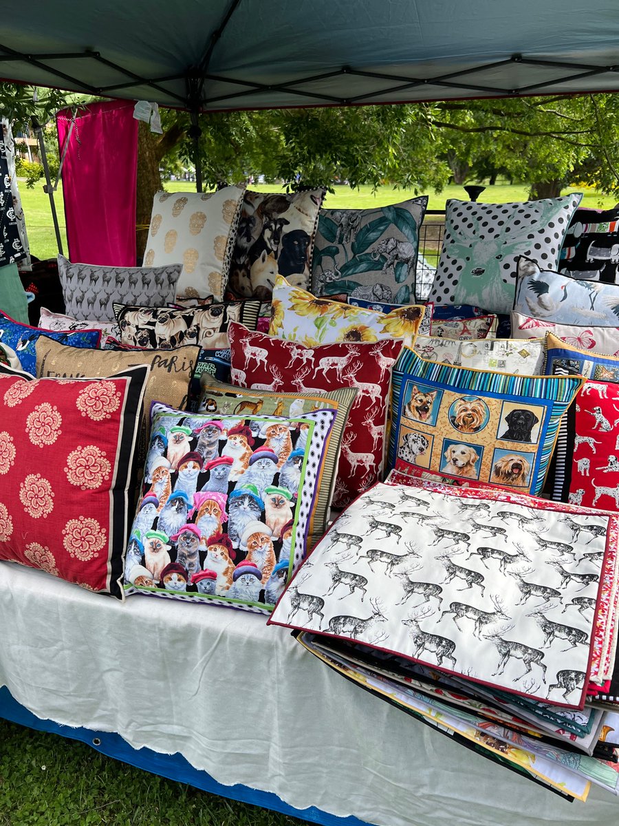 Don’t forget to come down to the <a href="/warragulmarket/">WarragulFarmersMkt</a> picked up some Etch drinks and Maggie’s cushions. The doughnuts 🍩 are amazing however I ate it, to quick to even take a picture.