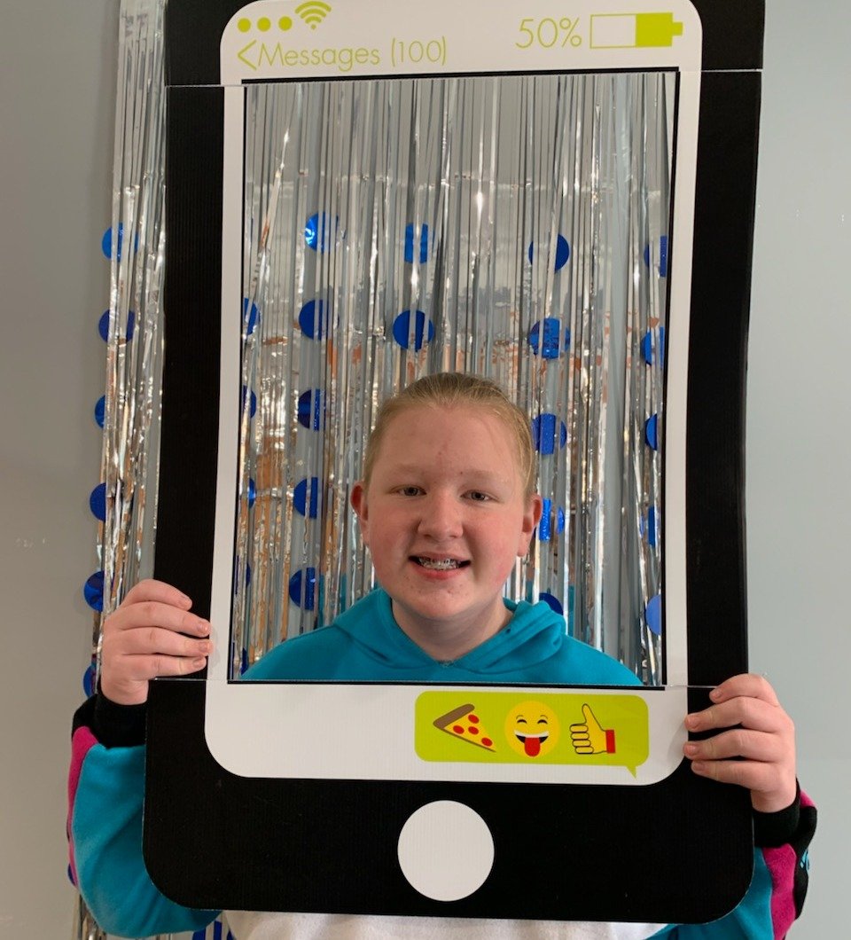 OrthoExpertsCO's tweet photo. Happy Friday!  Some1 is cruising in2 the weekend in style w/ her new set of #braces  Congrats on ur new set of brackets.  We r thrilled 2 b a part of ur #BracesJourney🎉😀
.
.
.
Schedule now at https://t.co/BYG3Xne7oT or call us at (855) 720-2470 
.
.
#TGIF  #OrthodonticExperts https://t.co/MXI3xnHbB6