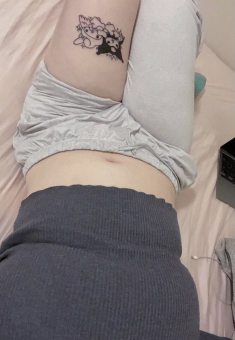 New tattoo🖤 https://t.co/KklxBj6umj