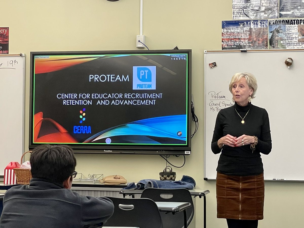 AngiBrush's tweet photo. Our ProTeam class enjoyed spending some time with @cerrasc Kelly Browder today. #zuckermiddle #proteam #cerra https://t.co/SEWnpTNvz8