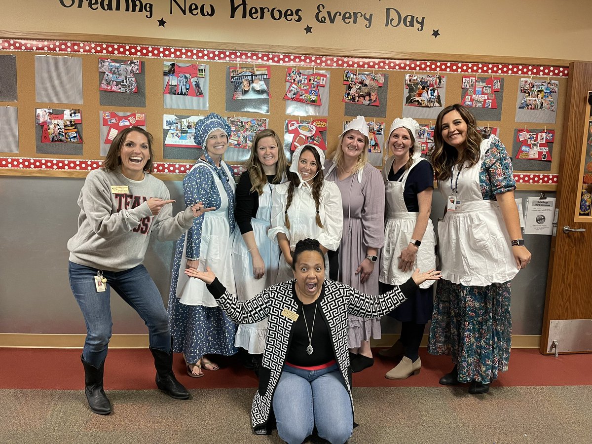 Happy thanksgiving everyone!!! Colonial day in 3rd grade! So fun!!! #HMEproud <a href="/melissaisd/">Melissa ISD</a> <a href="/HMECardinals/">Harry McKillop Elementary</a> <a href="/MrsReneeTJones/">Renee Jones</a> <a href="/MrsRTinyHumans/">Kayla Rogers</a> <a href="/MsBrownTeach/">Ashley Brown</a>