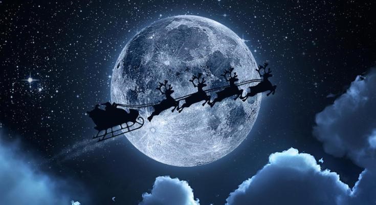 SgtKoopman's tweet photo. Reminder the #ygk Santa Claus Parade is happening on Sat, Nov 20. A few reminders and tips:
1. Meters on lower Princess St between SJA and Ontario St will be bagged beginning at noon.
2. All vehicles parked on Princess St east of SJA must be moved by 3pm. https://t.co/3wReDJwRtz