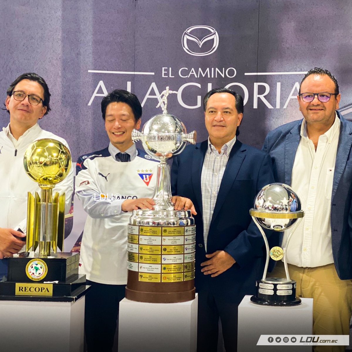 bot_LDU's tweet photo. LDU_Oficial: ¡Hoy inició el #TourDeCopas en los concesionarios @EcuadorMazda!
¡Mantente pendiente de sus redes y visítalas durante este mes!
#DueñosDeLaGloria
#OrgulloYPasión https://t.co/hx6I8oHeqH