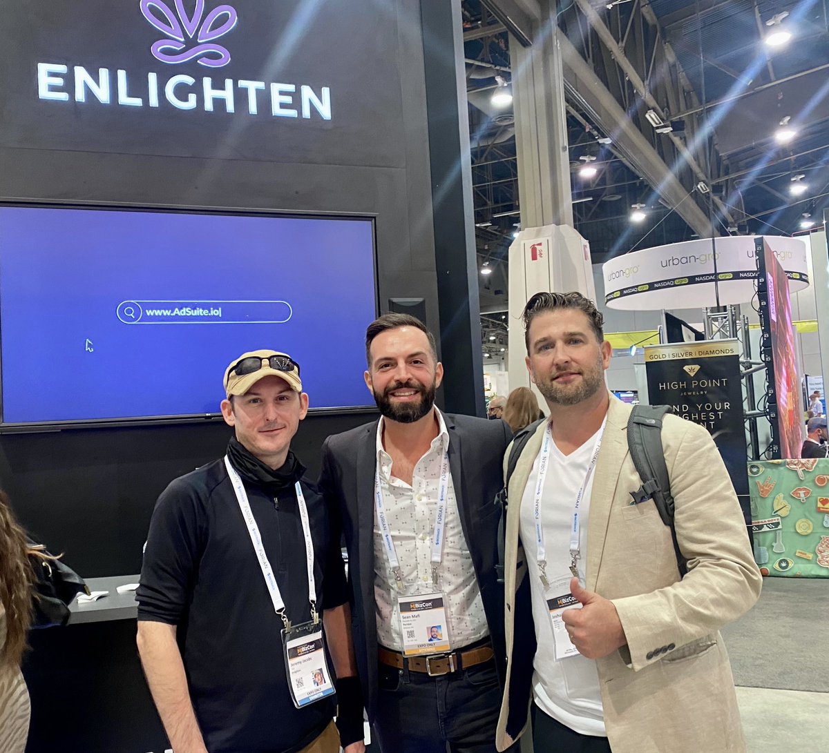 OnPeridot's tweet photo. For the past two months, we have been traveling to several cannabis expos to network and share our software with those in the cannabis industry. Huge shoutout to @cwcbexpo in NY and @mjbizdaily in LV and @8strainsnft. 
We are technology powering the cannabis industry.
#cannatech https://t.co/58of6o0UOP