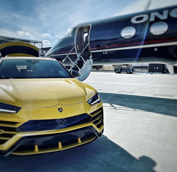 ONEflight_Intl's tweet photo. It’s Friday, time to get out the toys! 

#friday #tgif #weekendvibes #weekendgetaway #oneflightinternational #oneflight #BlackJet #JustBAJit #VIPtravel 
#privatejet #jetcharter #privatecharter #luxury #luxurytravel #luxurylifestyle  Photo credit @gulfstream_nr510 https://t.co/n6itgsssy6