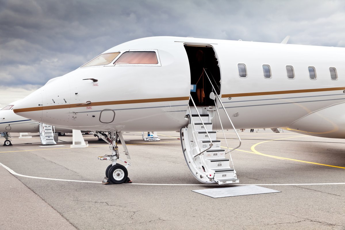 Avion_Insurance's tweet photo. These are the pilot safety tips you need to know to stay safe during  your flights:

https://t.co/4dGc3GSgiV https://t.co/KibMv4qwJ0