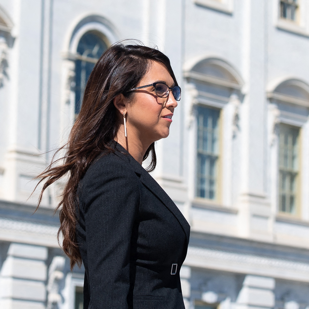 NEWSMAX's tweet photo. .@laurenboebert: "I am absolutely calling out the members of Congress who serve in the House and do the things that they do. I'm absolutely going to hold them accountable, and what goes around, like I said, will come around." https://t.co/mgDQjGs0Vw https://t.co/KpvsLEsNex