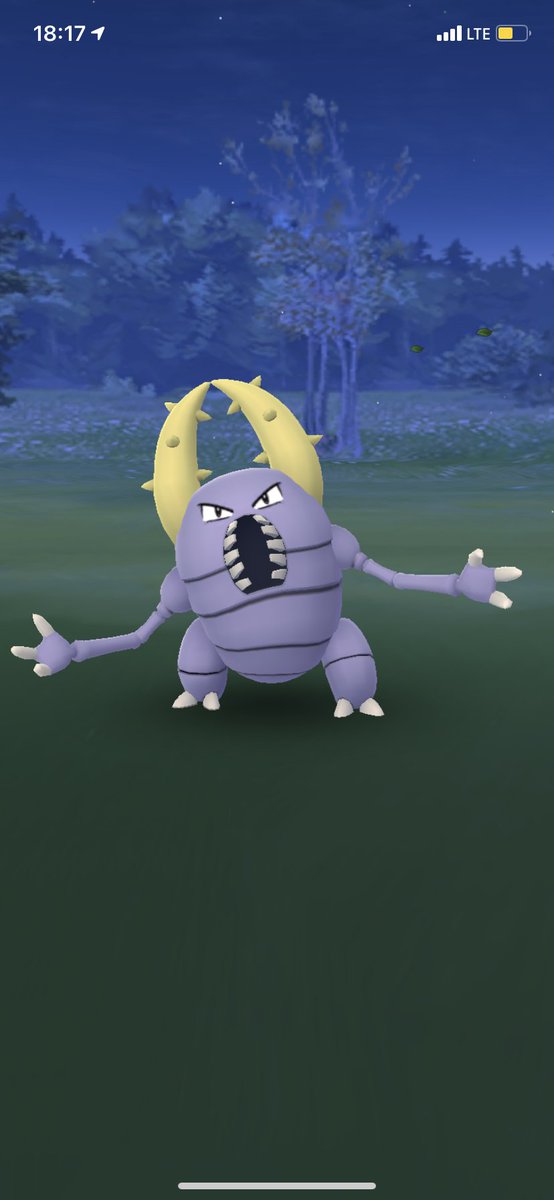 ✨ okkkKkKkkkk but im actually gonna cry 😭😭😭
thoughts that were running on my mind as i clicked this pinsir: “but how rare is it to get a shiny pinsir” “ya nooo def not a shiny bc what are the odds” “omg what if it’s a shInY???”

#PokemonGo #shinypokemon 😍😍