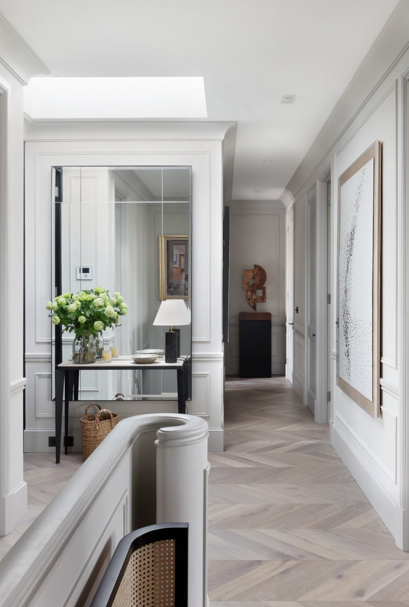 theinterieur's tweet photo. A beautiful apartment design 🤍 (Notting Hill, London) https://t.co/uElEyO7qFT