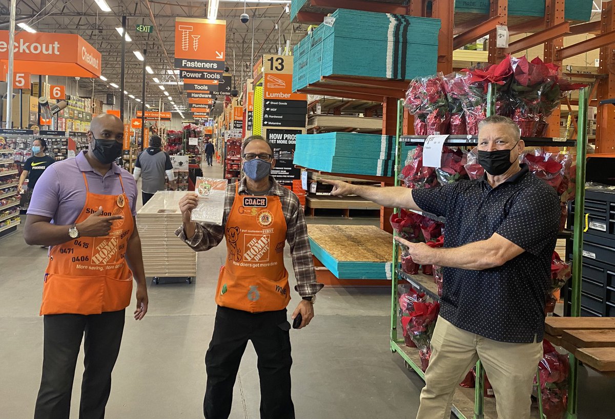 Christopher McClelland (@cgm_0470) on Twitter photo Head Cashier Glenn “G$” N. being recognized for his flawless shrink mitigation this year, thank you for your teacher’s heart! <a href="/BrentBareTHD/">Brent Bare</a> <a href="/BainesMarcy/">Marcy Lapoint Baines</a> <a href="/D66Celest/">Sheldon Celestine 🇹🇹🇺🇸</a> <a href="/cat_thanner/">Cathy Thanner</a> Head Cashier Glenn “G$” N. being recognized for his flawless shrink mitigation this year, thank you for your teacher’s heart! <a href="/BrentBareTHD/">Brent Bare</a> <a href="/BainesMarcy/">Marcy Lapoint Baines</a> <a href="/D66Celest/">Sheldon Celestine 🇹🇹🇺🇸</a> <a href="/cat_thanner/">Cathy Thanner</a>