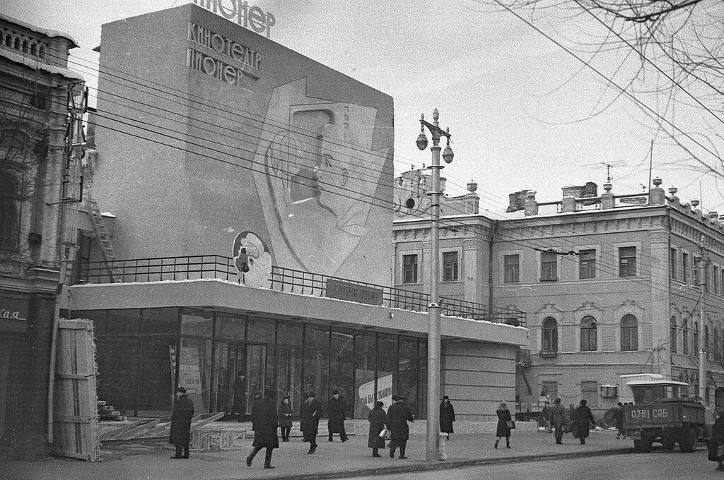 varlamov's tweet photo. Сводки деградации из Саратова https://t.co/uboU6b4LzQ