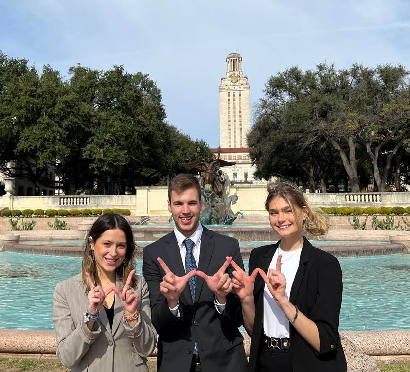 We are proud to report that our @UWBusiness MS RE Team placed 2nd at the 2021 UT Austin National Real Estate Challenge, among 20 top MBA schools in the country. Congrats to Caitlin Schlesinger (MS RE, 2022), August Schutz (MS RE, 2022), and Ashlyn Galbraith (MS RE, 2022)!