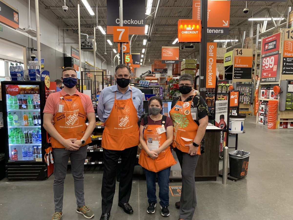 Some awesome associates shouted out during RVP walk!! Great job to you all!!
