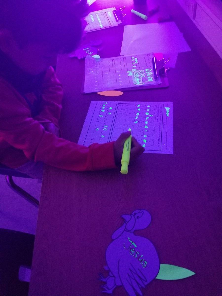 Mrs. Styra tweet media