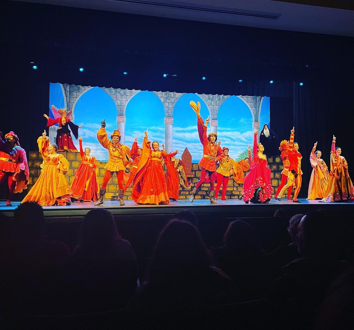 nlhstheatre's tweet photo. It appears we have another hit on our hands!!!! 3 more chances to see these talented young women and men rock the stage at NLHS!!! Call 903 737 2003 ext 1030. https://t.co/hdOMsfmyJz