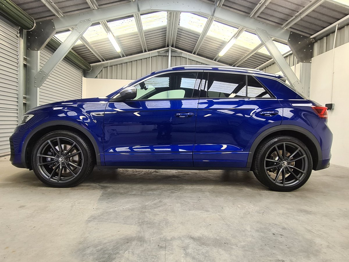 _TheSteading's tweet photo. #Volkswagen #troc #r #newcardetail + #ceramiccoatings https://t.co/C3DkwBap8X
