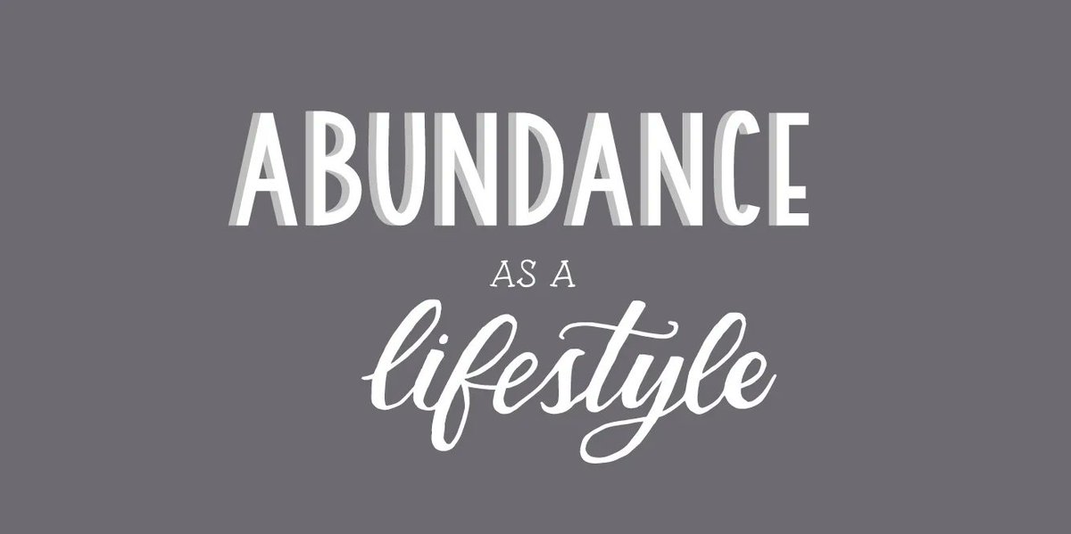 HeySimbi's tweet photo. The holidays are approaching! Build joyous connections without breaking the bank or succumbing to mindless consumerism! Check out the latest on Simbi's blog! 

Gifting Responsibly with Simbi: https://t.co/YYXSgdoOn1 https://t.co/gpQpu7HkBB