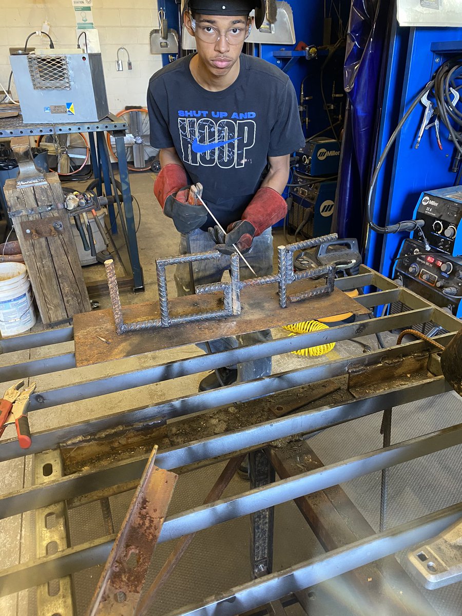 Stephen4111964's tweet photo. Paul is welding his school letters, locust grove high school https://t.co/FRmffwsFMI