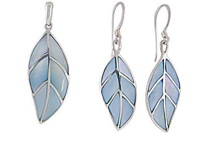 AnythingGoesL's tweet photo. CLOSES FRIDAY! Looking for that special something for that special someone? You’ll want to enter our competition with The Opal then to win a £50 voucher. To enter RT #AGLComp &amp; follow us. Bonus entry &amp; full t&amp;cs, head here: https://t.co/2c4IWZFenh  #Win https://t.co/kJx6f1zaEe