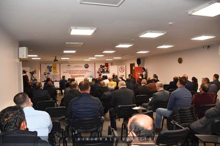 baliseyhkay's tweet photo. Valimiz Sn. Bülent TEKBIYIKOĞLU başkanlığında gerçekleştirilen ve Kaymakamımız Sn İbrahim GÖKÇE'nin de katıldığı Kırsal Kalkınma Destekleri bilgilendirme toplantısına Kırıkkale Ticaret ve Sanayi Odası Başkanlığı Konferans salonunda gerçekleştirilmiştir. 

#BalışeyhKaymakamlığı https://t.co/WBOc0Bu5n4